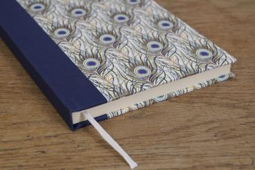 Skizzenbuch fester Einband mit Pfauenfedermotiv,blau und gold, blauer Rücken, Leinen oder Samt